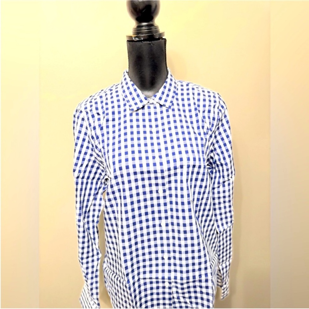 UNTUCKit Navy and White Gingham Button Down Shirt